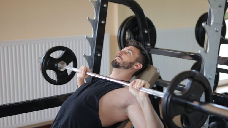 Quel est le record d&rsquo;Anatoly au soulevé de terre et en powerlifting ?